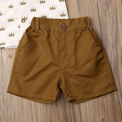 T-shirt fun et short léger pour des journées pleines de soleil