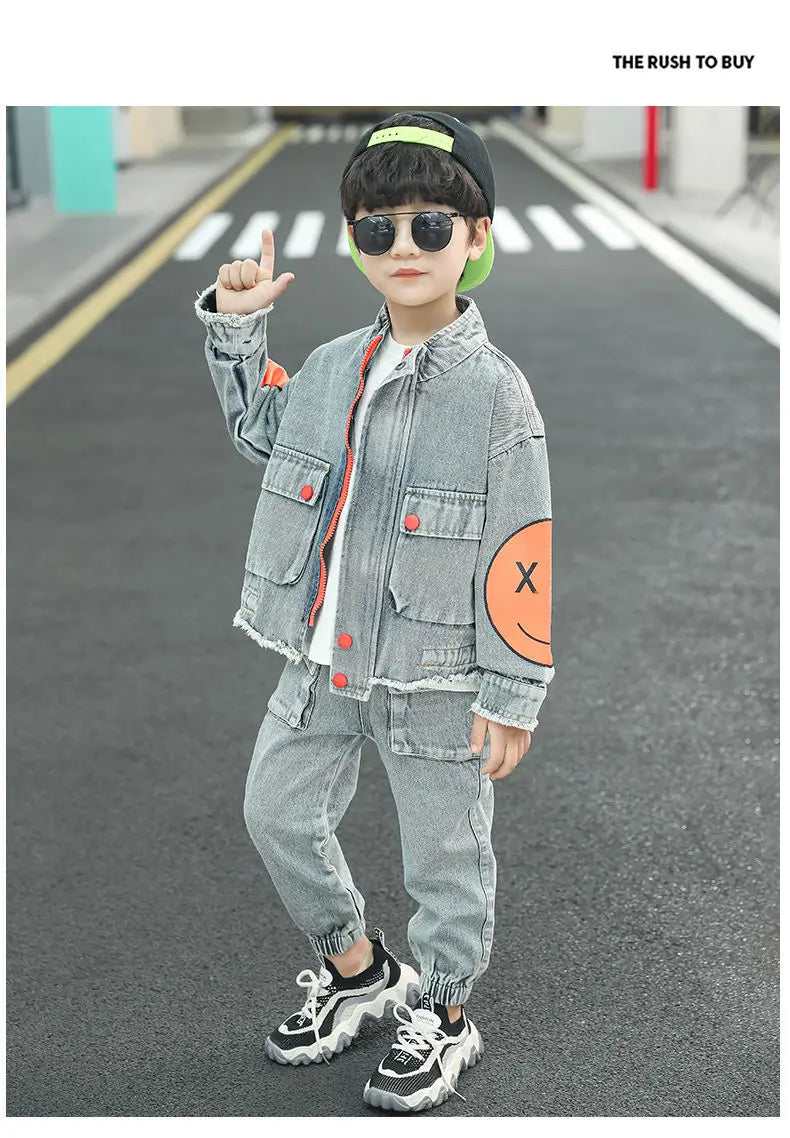 Ensemble Survêtement Garçon – Look Denim Sport Chic (3 à 13 ans)
