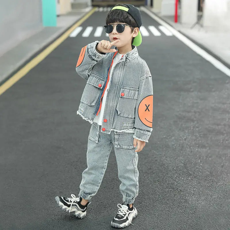 Ensemble Survêtement Garçon – Look Denim Sport Chic (3 à 13 ans)